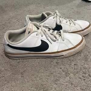 Men’s Nike Legacy Shoes